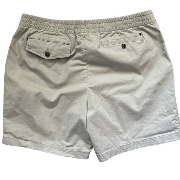 Tommy Hilfiger THFLEX Stretch Theo 7" Elastic Waistband Shorts Beige Size XL - Picture 3 of 7